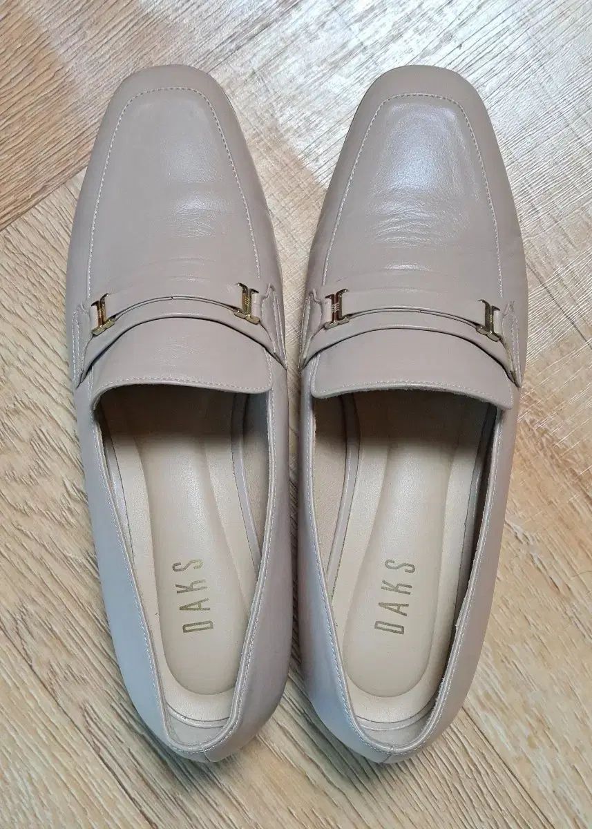 DAKS ローファー 235
