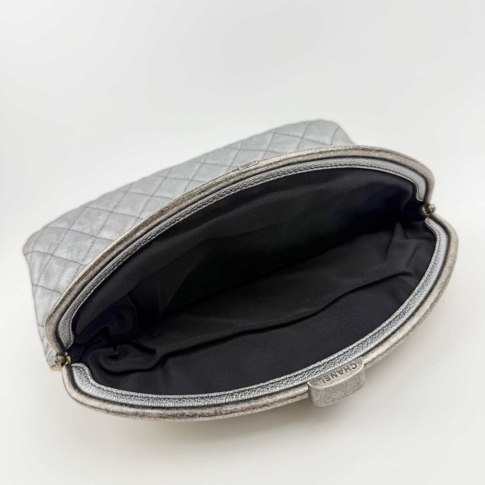 中古】CHANEL シャネル マトラッセ バイカラー ココマーク チャーム