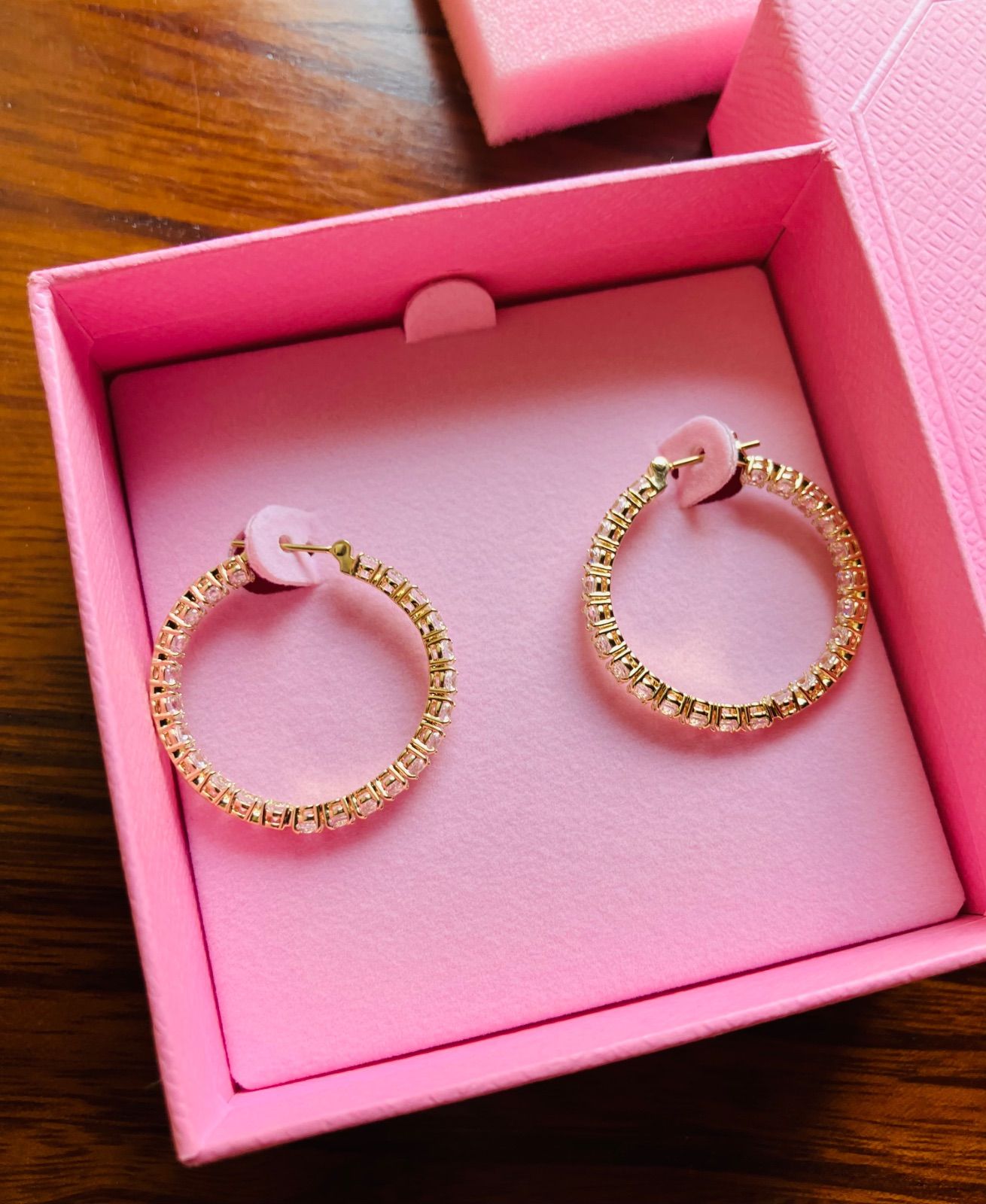 新品 スワロフスキー Swarovski Matrix フープピアス