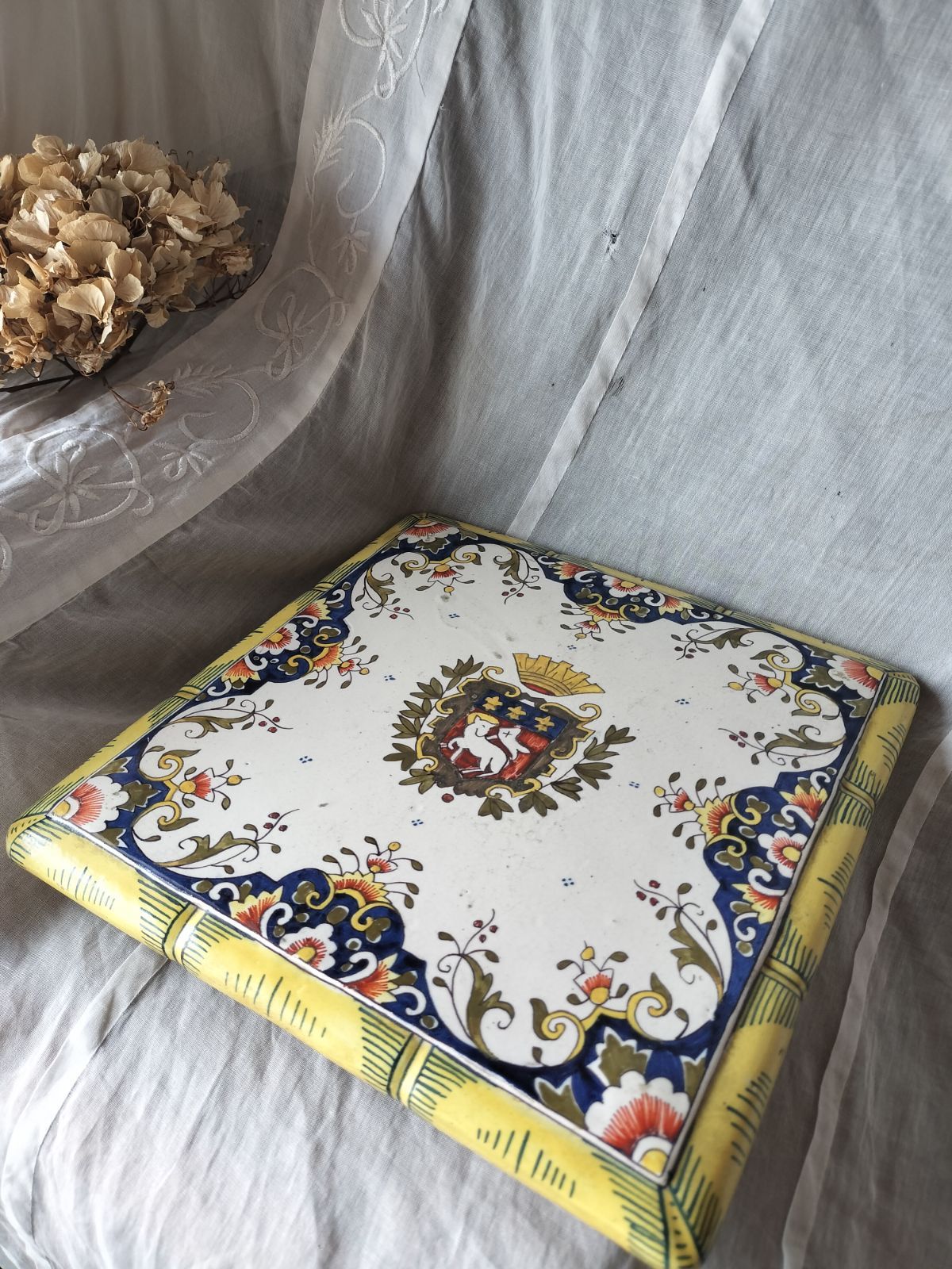フランス アンティーク　Rouen 絵　　陶器　鍋敷　ディスプレイスタンド　1900年