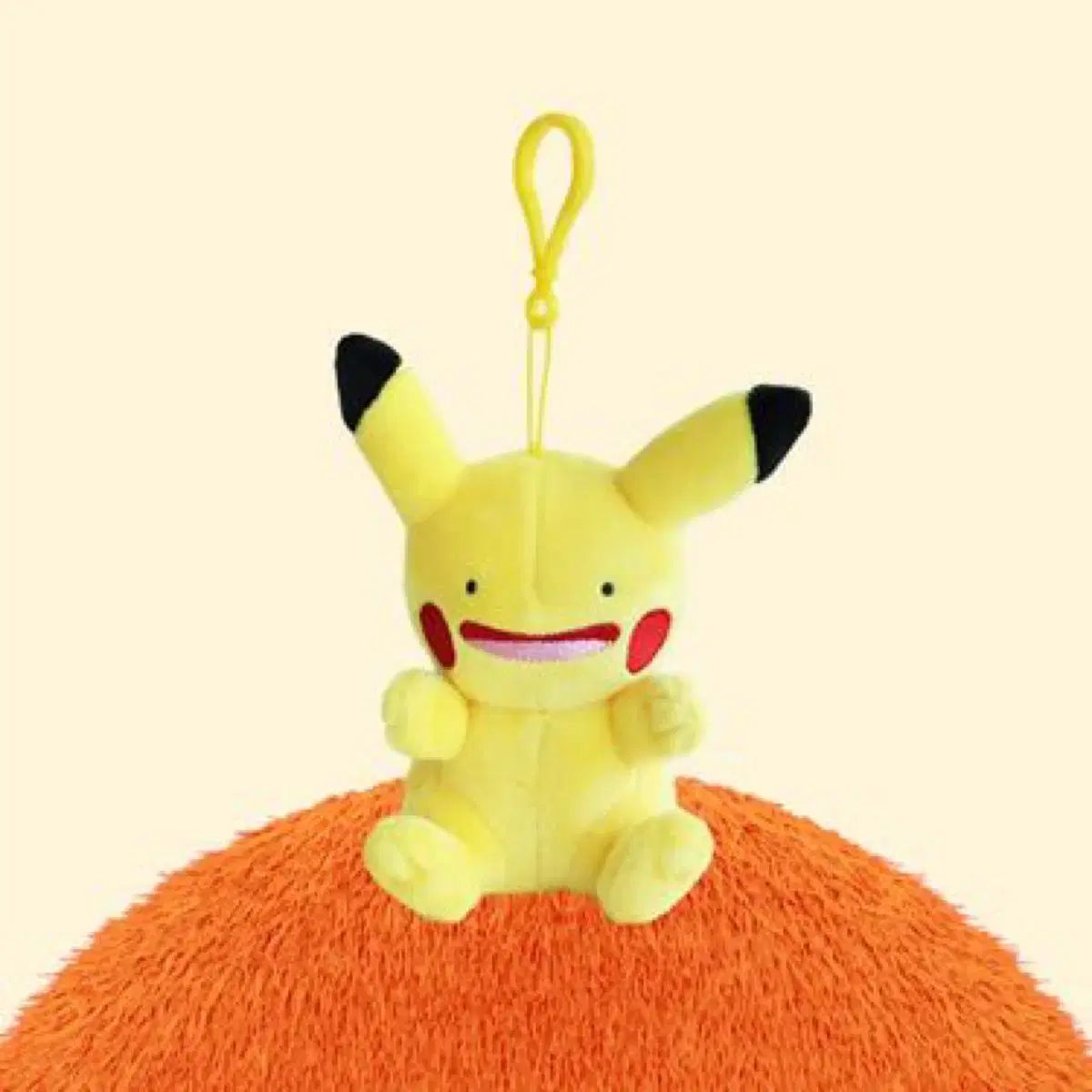 ポケットモンスター ピカチュウに変わったメタモン キーホルダー