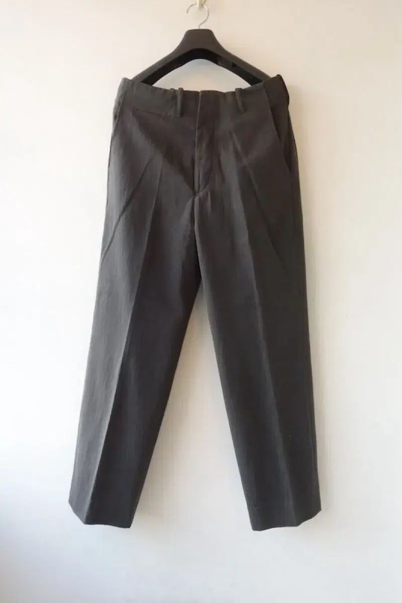 麻Tシャツアンドサンズ Smooth chino グレー シャンブレー 2