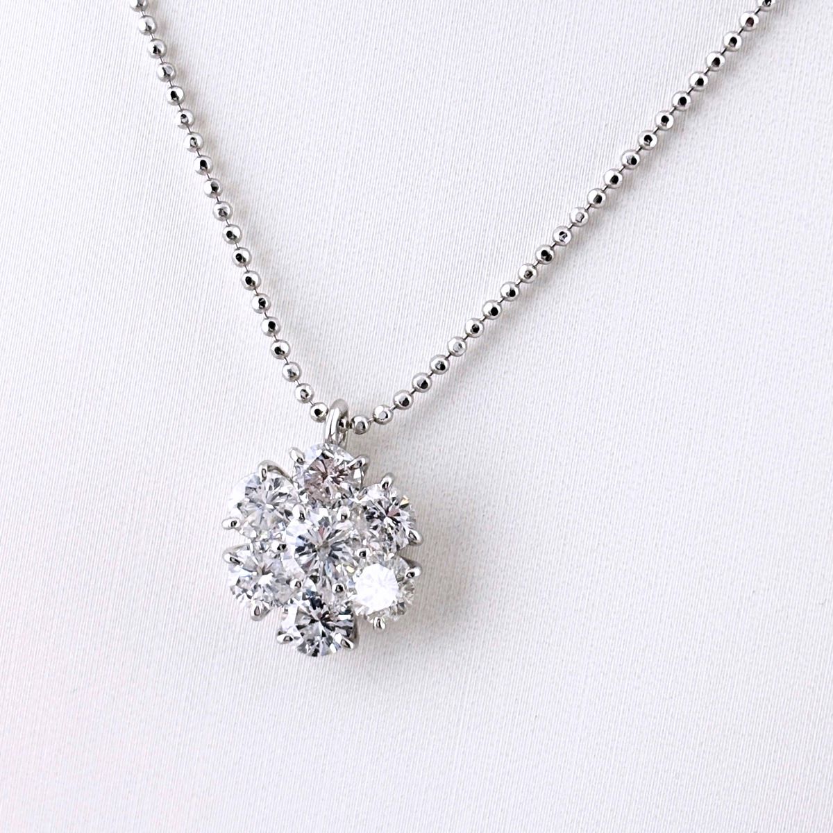 フラワーモチーフ デザインネックレス プラチナ ペンダント ダイヤモンド 花 ネックレス Pt900 Pt850 ダイヤモンド レディース 【中古】