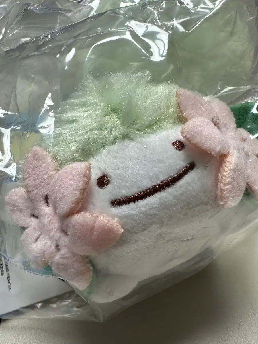 メタモン変身シェイミ ぬいぐるみ キーホルダー - メルカリ