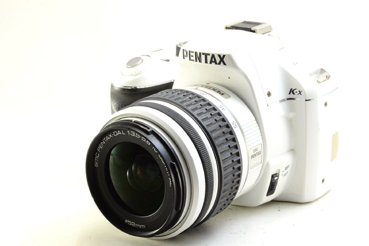難有】PENTAX K-X / 18-55mmレンズセット ホワイト / 単三電池駆動