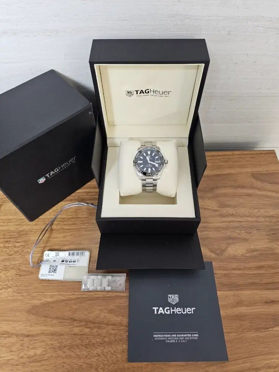 タグ・ホイヤー アクアレーサー キャリバー5 オートマチック ウォッチ 41mm WAY211A 105,932円