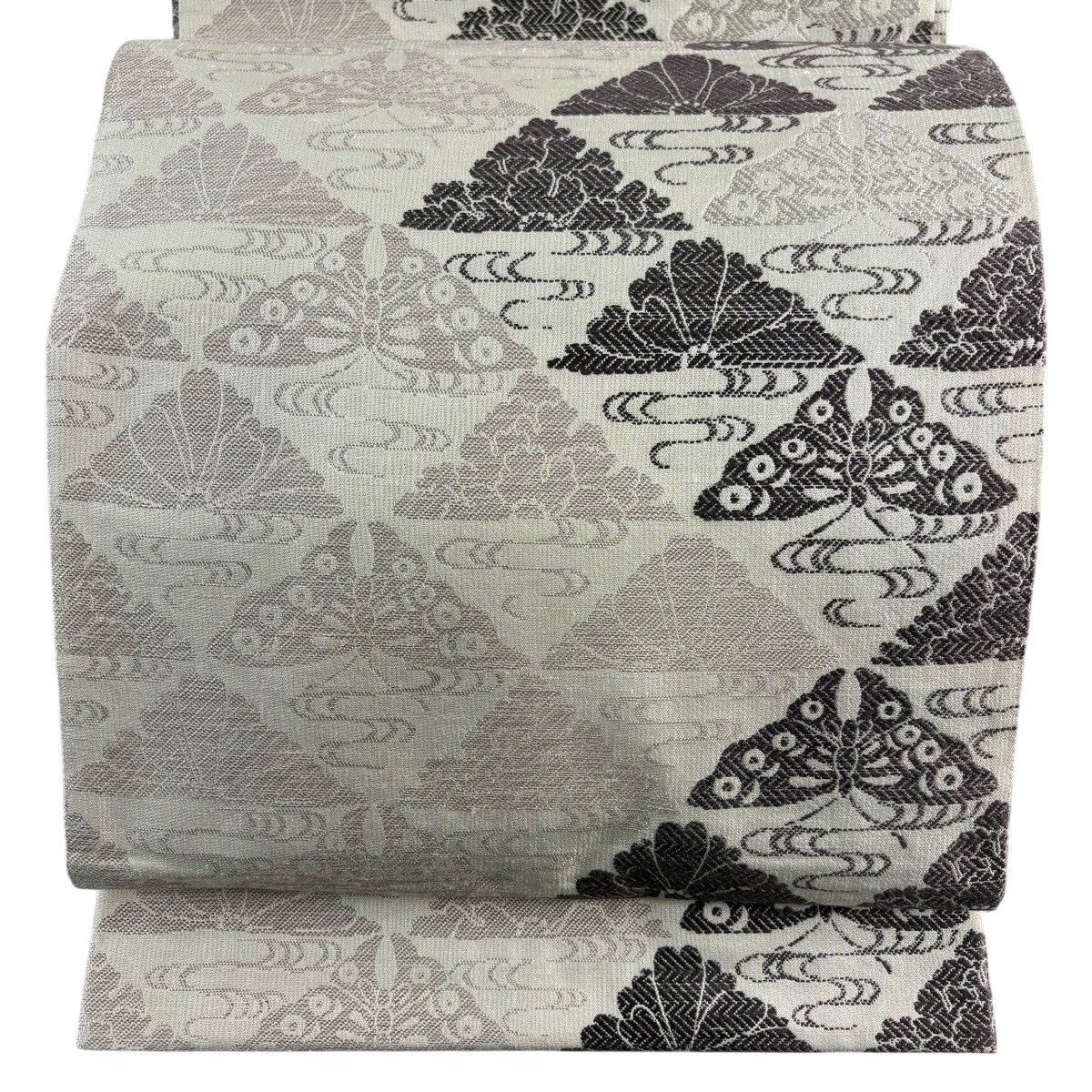 【美品】 袋帯 秀品 花乃鱗文 蝶 銀糸 灰茶 全通 正絹 【中古】