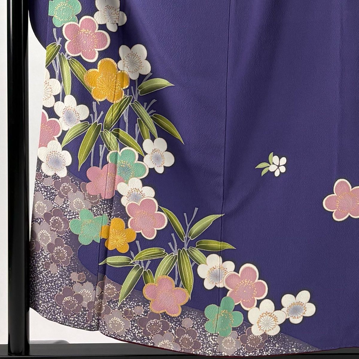 振袖 身丈155.5cm 裄丈65cm M 袷 梅 笹 金彩 縮緬 紫 正絹 秀品 【中古