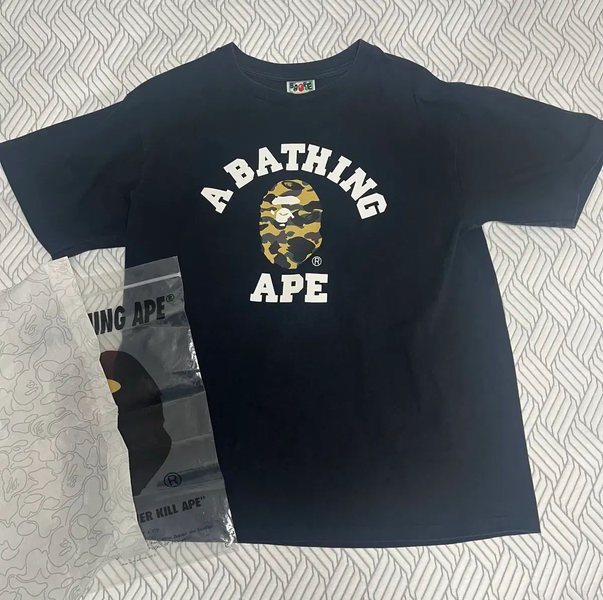 A BATHING APE アベイシングエイプ カモフラ 半袖Tシャツ L