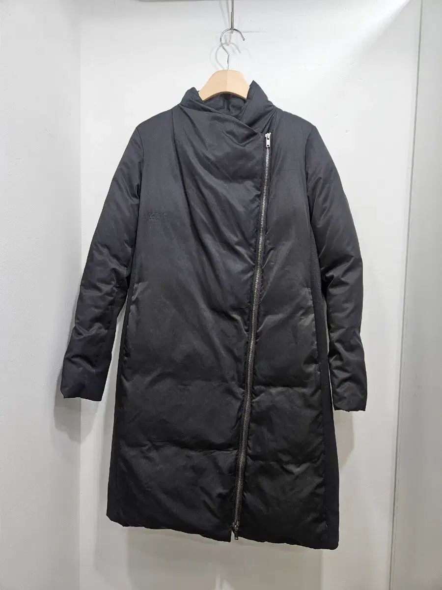 pure DKNY ダウン S