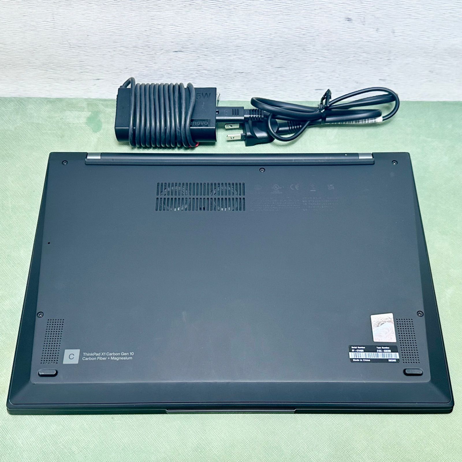 ThinkPad X1 Carbon Gen 10/Core i7-1265U 第12世代/16GB/大容量SSD 1TB/2022年製/レノボ/中古 ノートパソコン/保証あり ThinkPad X1 Carbon Gen 10/Core i7-1265U 第12世代/16GB/大容量SSD 1TB/2022年製/レノボ/中古 ノートパソコン/保証あり