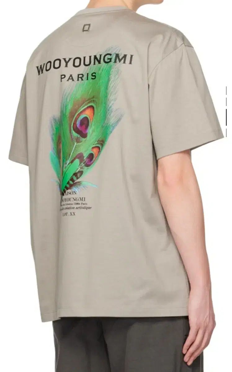 52 ウーヨンミ フェザー バックロゴ 半袖 Tシャツ グレー