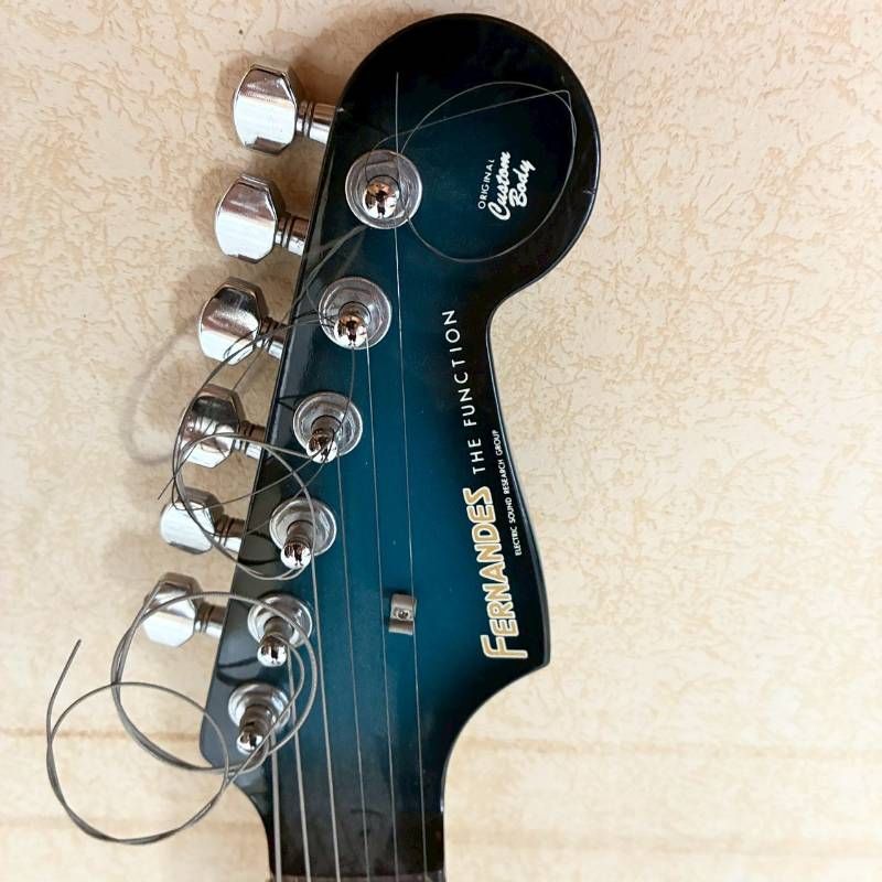 【動作品】Fernandes FST-65 THE FUNCTION エレキギター ブルーバースト SSH ソフトケース付