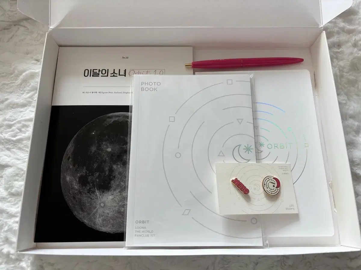 今月の少女(LOONA) オビット ファンクラブ 1期 キット KIT