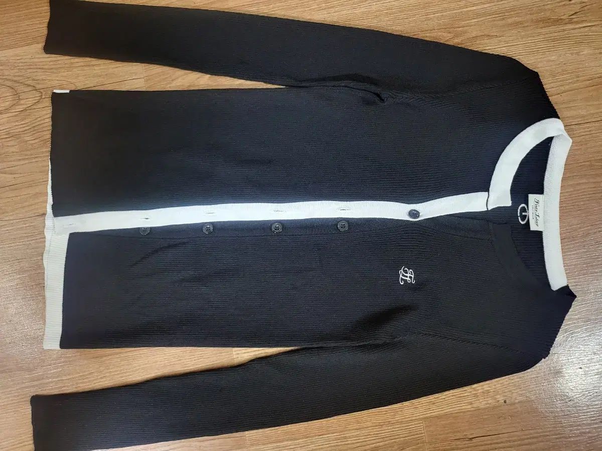 ブラック 長袖 カーディガン 白 バイカラー S サイズ 正規品