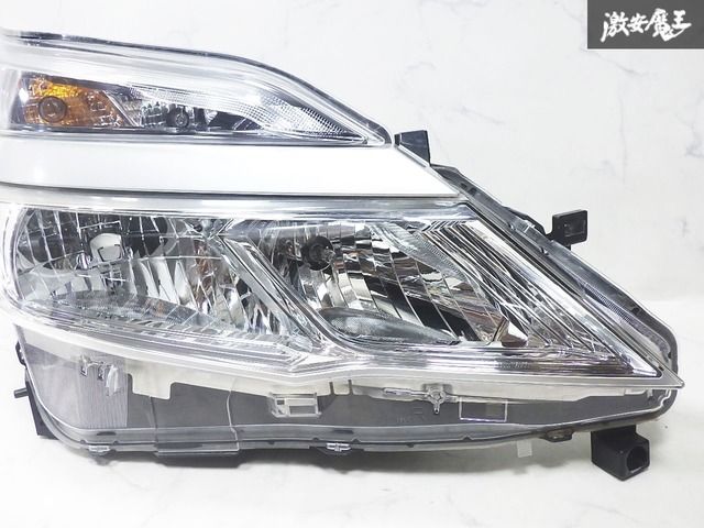 日産 純正 GFC27 HFC27 C27 セレナ 前期 ハロゲン ヘッドライト ヘッド