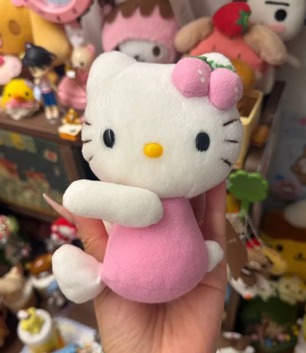 いちごゴーピンク ハローキティ ぬいぐるみ