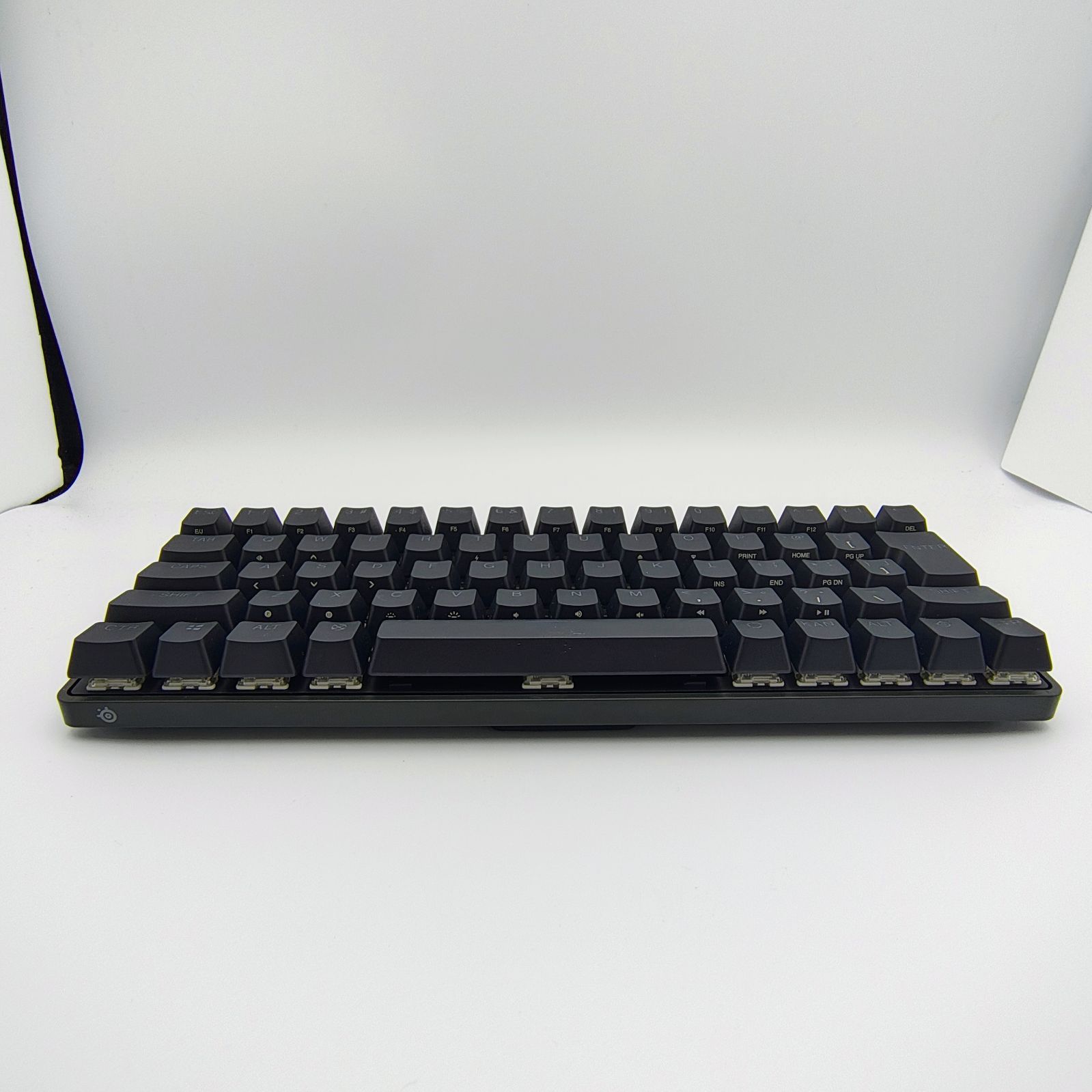 美品】SteelSeries Apex Pro Mini ゲーミングキーボード - メルカリ