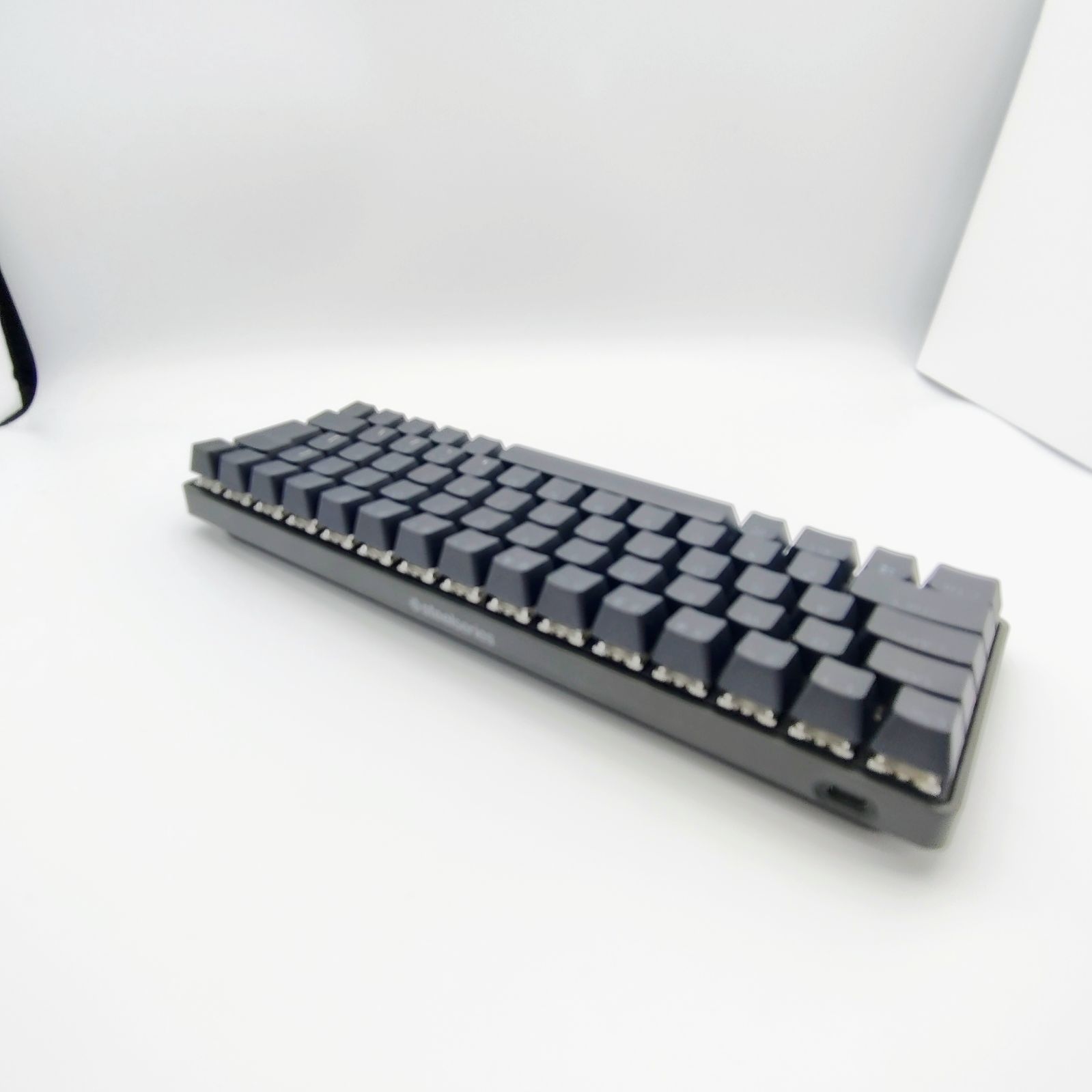 美品】SteelSeries Apex Pro Mini ゲーミングキーボード - メルカリ