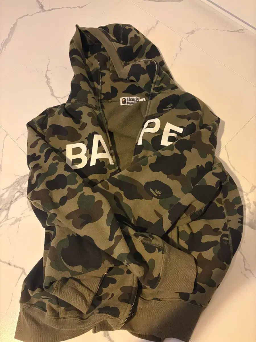 A BATHING APE カモフラ フール ジップ WHO フード