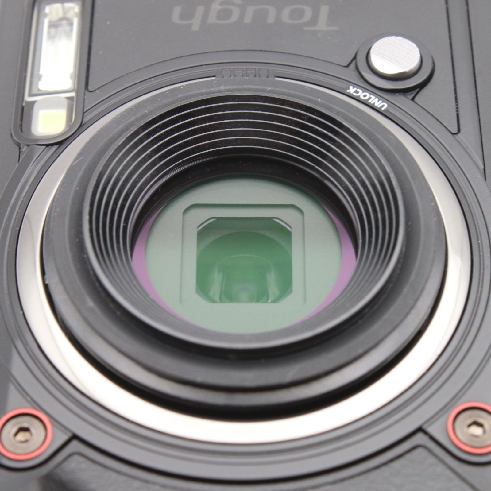 極上品】 OLYMPUS Tough TG-6 ブラック 1200万画素CMOS F2.0 15m 防水