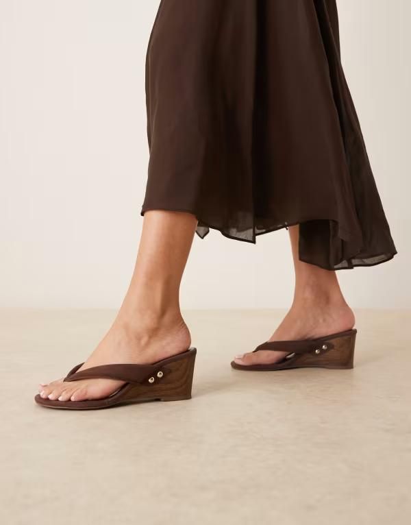 グラマラス レディース シューズ サンダル スエード Glamorous flip flop wedge sandals in chocolate suede CHOCOLATE SUEDETTE チ