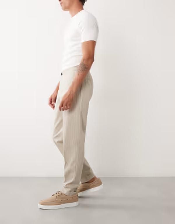 エイソス メンズ ボトムス カジュアルパンツ リネン ASOS DESIGN linen smartape red pants in stone pinstripe with elasticated