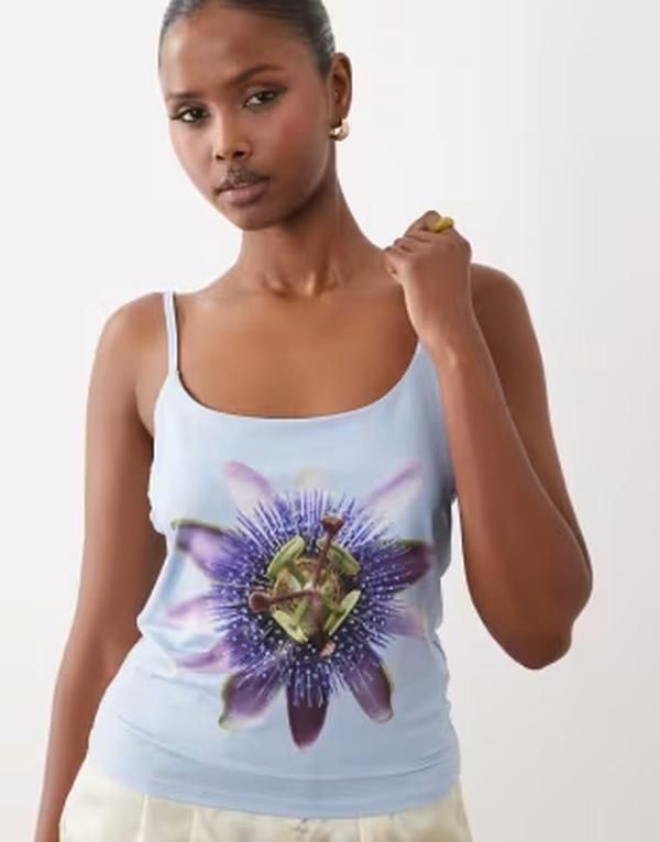 エイソス レディース トップス ベスト グラフィック ASOS DESIGN polyamide strap cami withotfix flower graphic in baby BLUE ブル