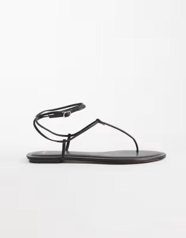 マンゴ レディース シューズ サンダル ミニ アンクル レザー フェイクレザー Mango faux leather minimal ankle tie flat sandal in chocolat