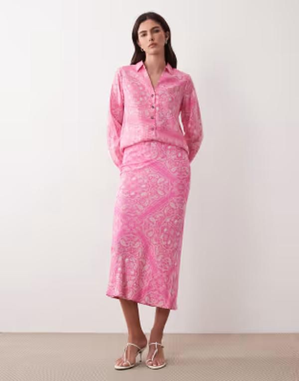 ネバーフリードレスド レディース ボトムスカート サテン マキシ Never Fully Dressedorrisatin maxi skirt paisley part of a set PINK