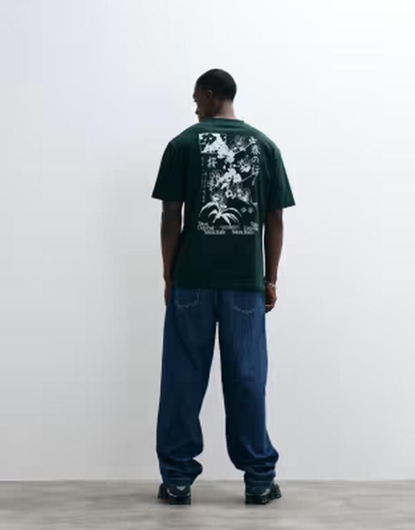 エイソス メンズ トップス Tシャツ フラワー柄 フラワー グラフィック ASOS DESIGN relaxed Tshirt with floral graphic in scarab