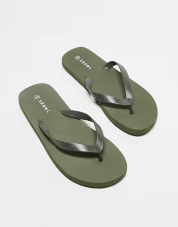 セクウェル メンズ シューズ サンダル SEQWL Mamun thong flip flops in olive オリーブ