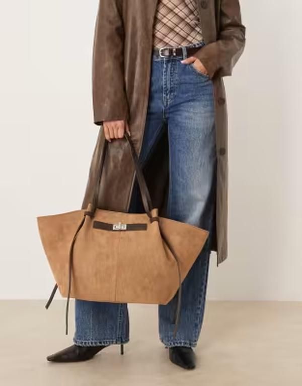 ジーナトリコ レディース バッグ スエード Gina Tricot faux suede medium tote bag with strap and clutch detail multi brow
