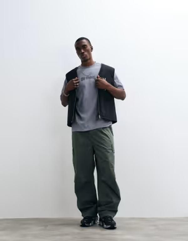 エイソス メンズ トップス Tシャツ グラフィック ASOS DESIGN relaxed Tshirt with text graphic wash Gray グレー