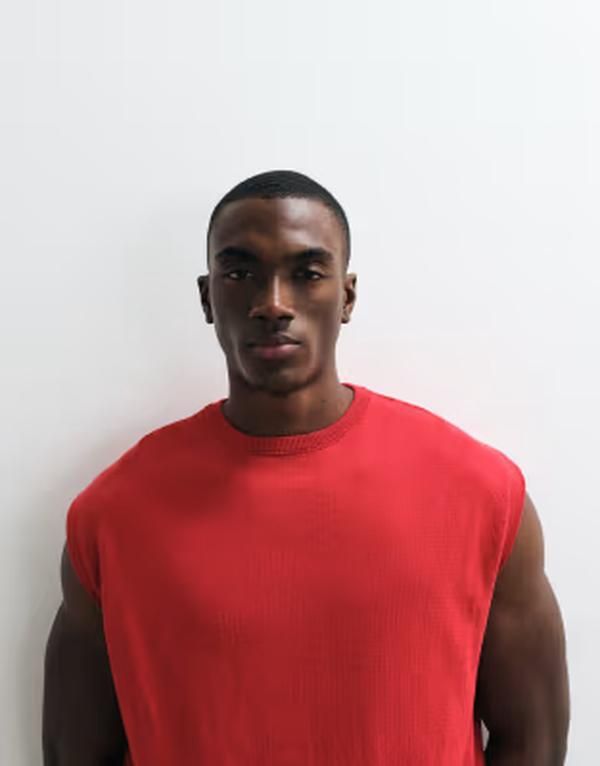 エイソス メンズ トップス ベスト クルーネック ニット ASOS DESIGN oversized knit crew neck tank RED レッド