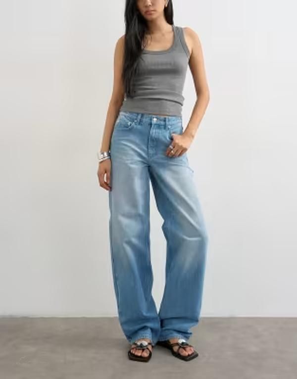 トップショップ レディース ボトムス デニムパンツ ローライズ ジーンズ Topshop Tall Cinch low rise relaxed jeans in bleach