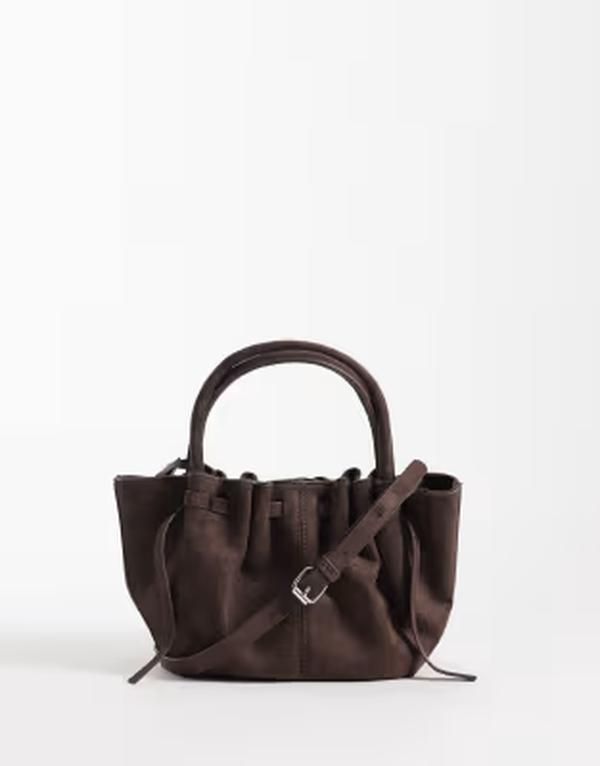 ジーナトリコ レディース バッグ ギャザー ミニ Gina Tricot ruched mini crossbody bag in dark brown ブラウン