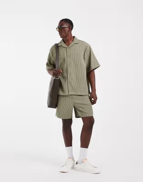 エイソス メンズ トップス シャツ ASOS DESIGN oversized revere plisse shirt part of a set Khaki カーキ