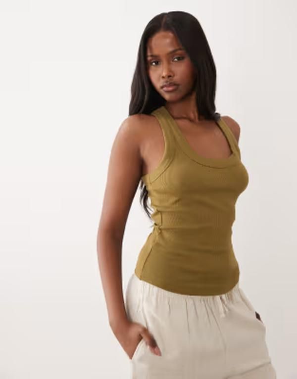 ジーナトリコ レディース トップス ベスト Gina Tricot racer back tank top Khaki green グリーン