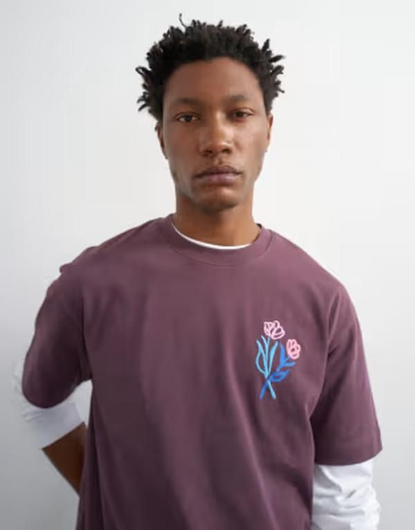 トップマン メンズ トップス Tシャツ リラックスフィット フラワー柄 フラワー Topman relaxed fitshirt with front and black floral embroid