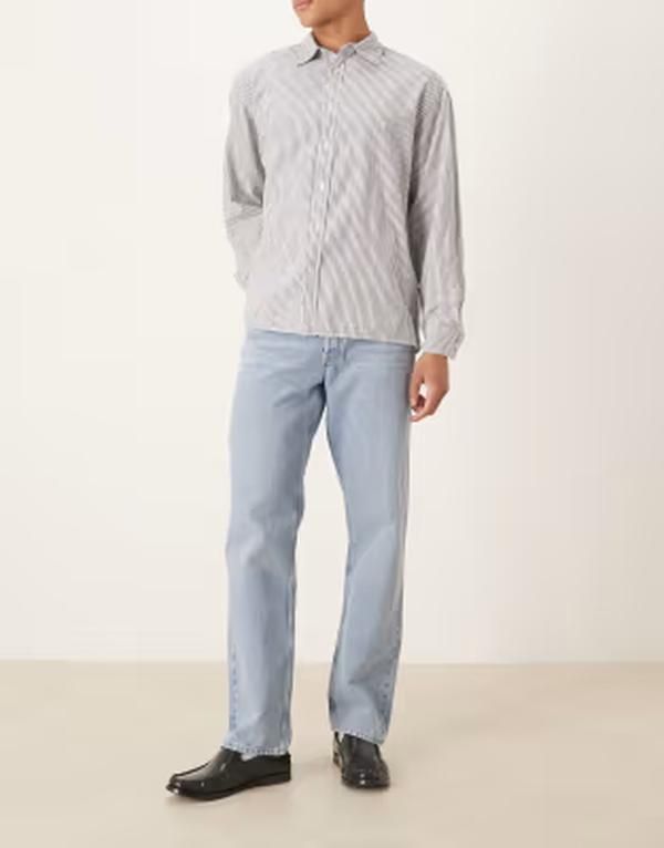 アルケット メンズ ボトムス デニムパンツ ストレート ジーンズ ARKET Ocean loose straight leg jeans in light wash LIGHT WASH BLUE