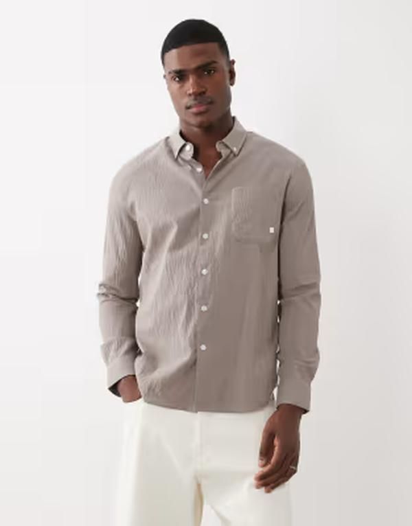 ファーラー メンズ トップス シャツ ロゴ Farah Stanford long sleeve lightweight logo shirt in dark stone ストーン