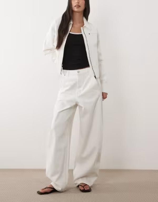 アルケット レディース ボトムス デニムパンツ ジーンズ ARKET Endive barrel fit jeans WHITE ホワイト