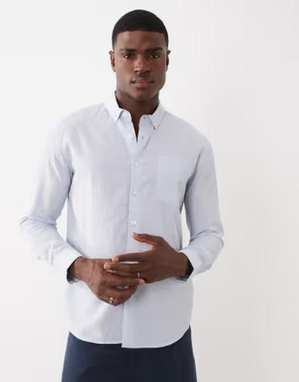 ファーラー メンズ トップス シャツ ロゴ Farah Stanford long sleeve lightweight logo shirt in light BLUE ブルー