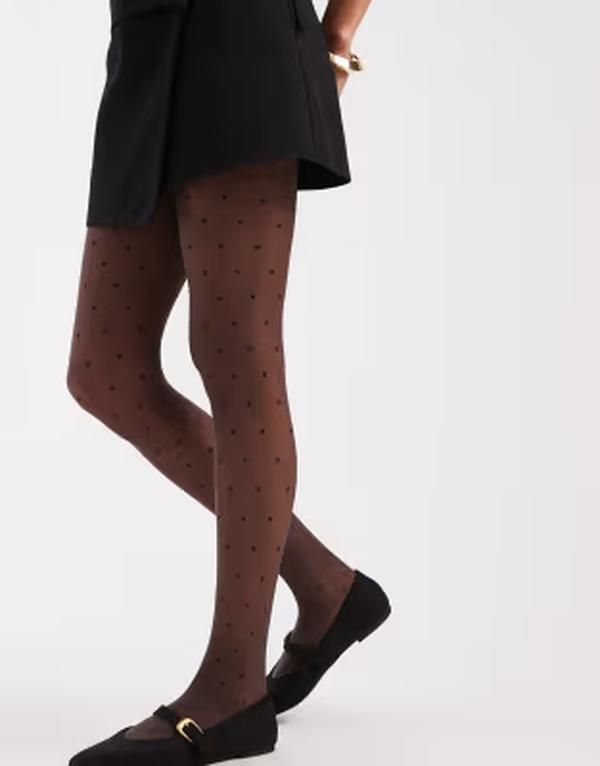 ピーシーズ レディース アンダーウェア 靴下 ドット柄 ドット Pieces 20 denier polka dotights in chocolate Hot fudge ブラウン