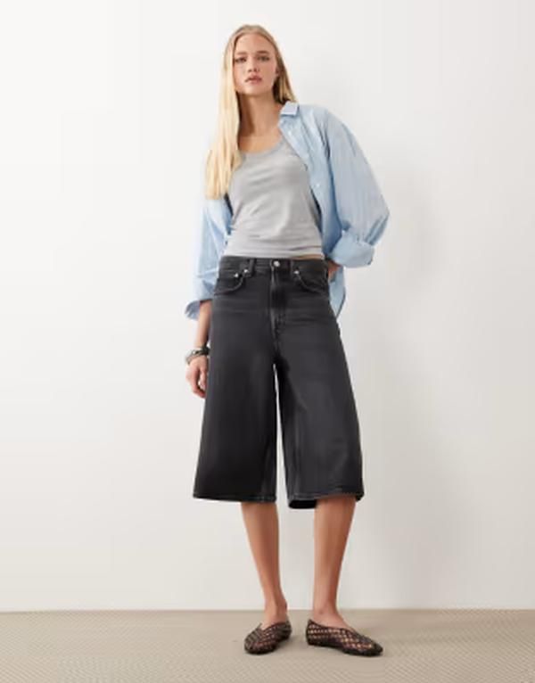 アルケット レディース ボトムス ハーフパンツ・ショーツ ショートパンツ デニム ARKET bermuda loose fit denim shorts Black ブラック