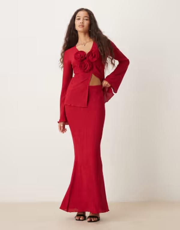 プリティラヴィッシュ レディース ボトムスカート マキシ Pretty Lavish Evalina crinkle maxi skirt part of a set Wine ワイン