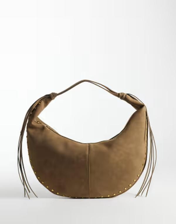 ジーナトリコ レディース バッグ スエード Gina Tricot slouchy faux suede shoulder bag with goldtone studetailing in came