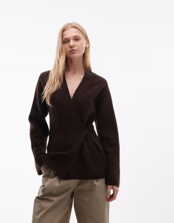 アルケット レディース アウター カーディガン ウエストマーク ARKET asymetric softouch cinched waist cardigan in chocolate BROWN ブ