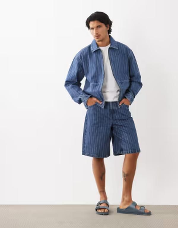 エイソス メンズ ボトムス ハーフパンツ・ショーツ デニム ASOS DESIGN loose denim striped jorts in mid wash blue part of a set M